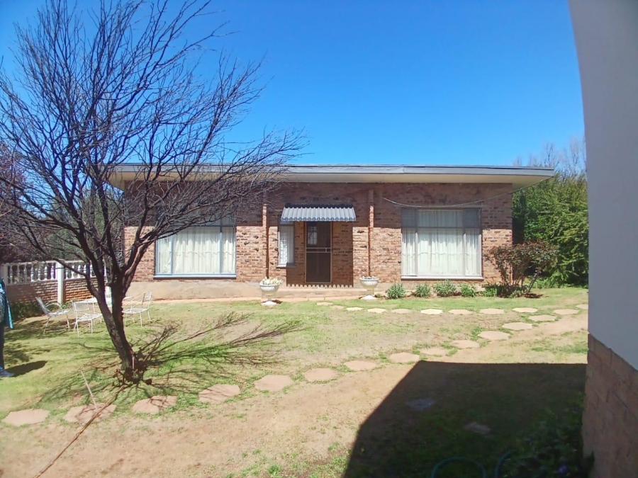 4 Bedroom Property for Sale in Burgersdorp Eastern Cape
